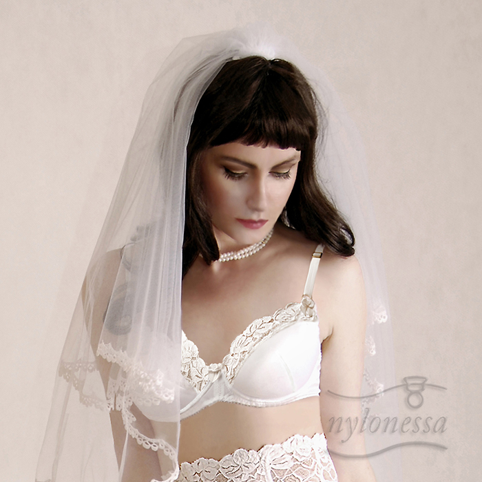 Plunge Elecrta Bridal - Kliknij na obrazek aby go zamknąć